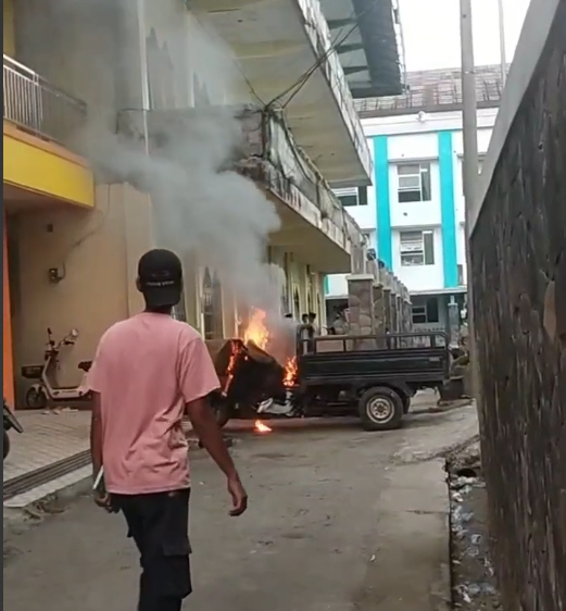 Motor Cator Kebakaran